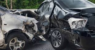 Severe vehicle collision caused by unsafe road conditions